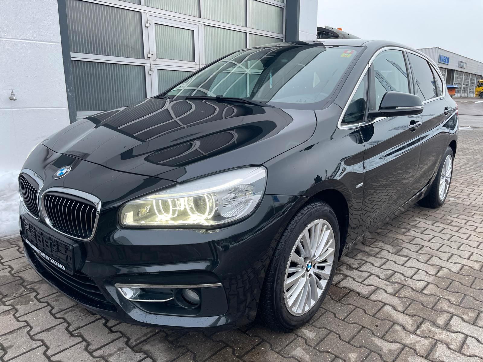 BMW 216d Active Tourer Luxury Line/2.HD/S-Heft/Garan