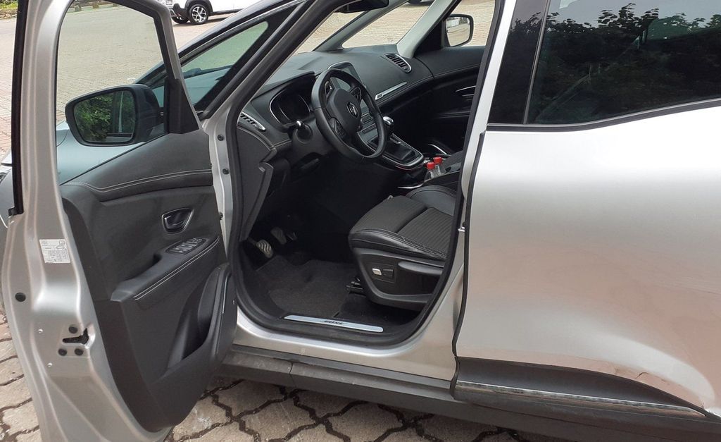 Image of Renault Scenic