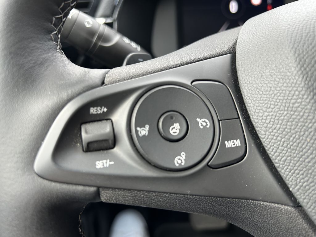 Fahrzeugabbildung Opel Corsa 1.2 Direct Inj Turbo Start/Stop Automatik