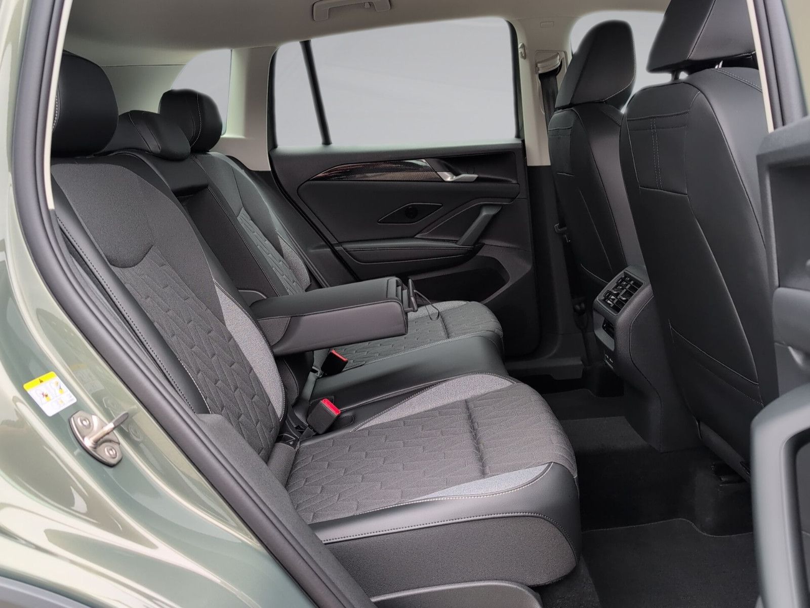 Volkswagen Tiguan Goal AHK StHzg. 360° 5 Ja. Garantie WSS-h foto 17