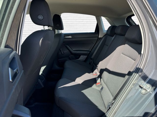 Fahrzeugabbildung Volkswagen Polo Trendline 1.0 - DAB*KLIMA*FRONT*!!!