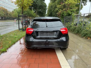 Mercedes A 220 - 6