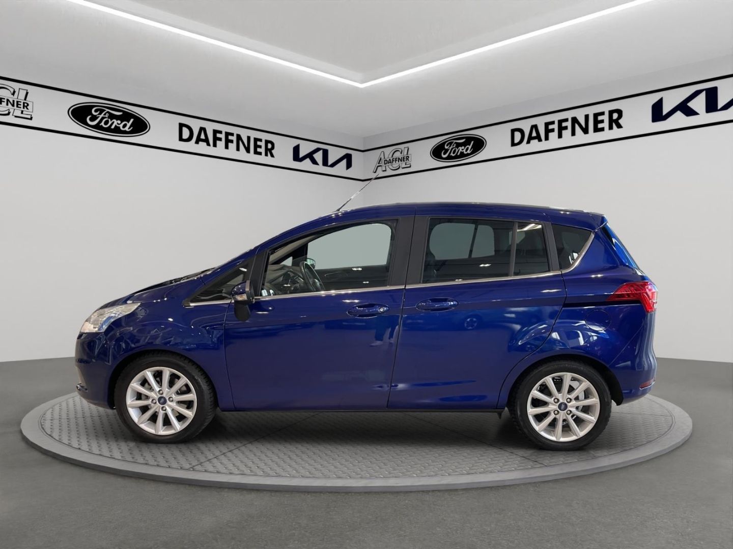Fahrzeugabbildung Ford B-Max Titanium Bluetooth Sony CD Klima Allwetter