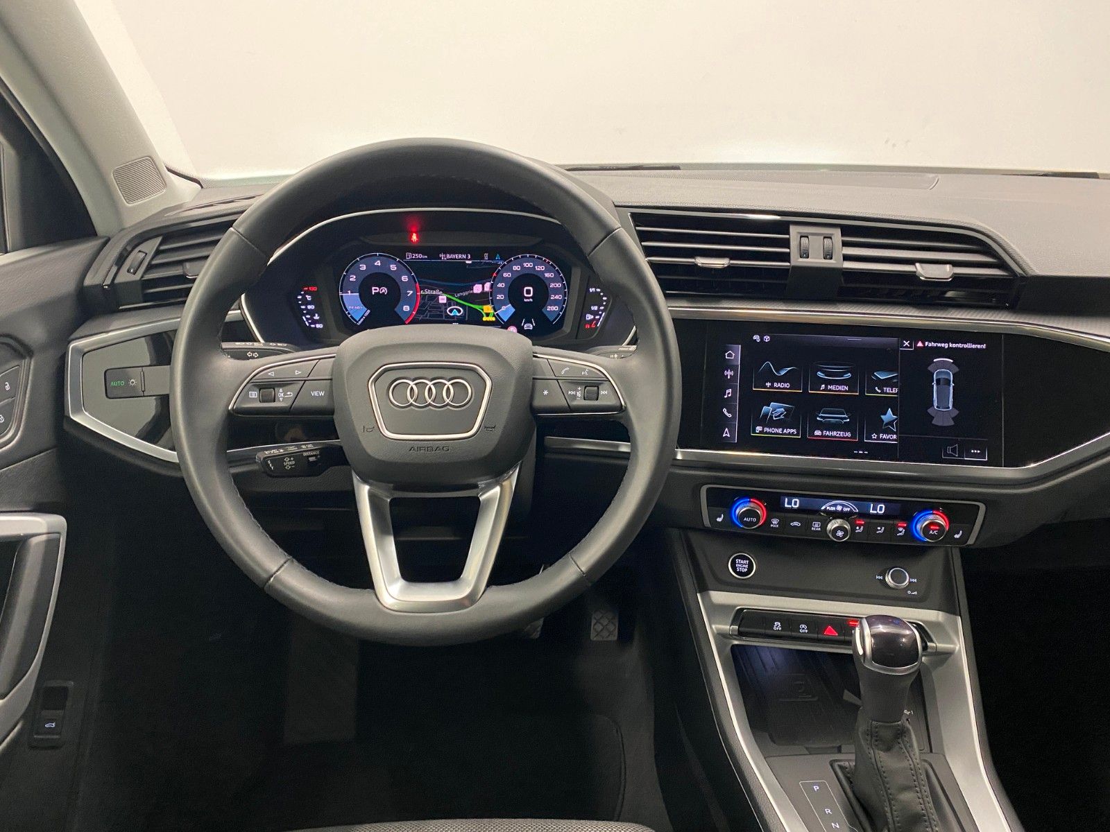 Audi Q3 - Bild 8