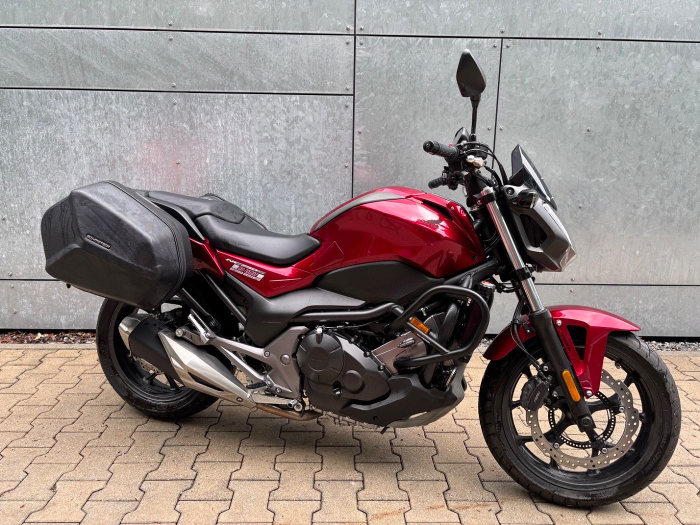 Fahrzeugabbildung Honda NC 750 S ABS Tieferlegung A2 Seitenkoffer