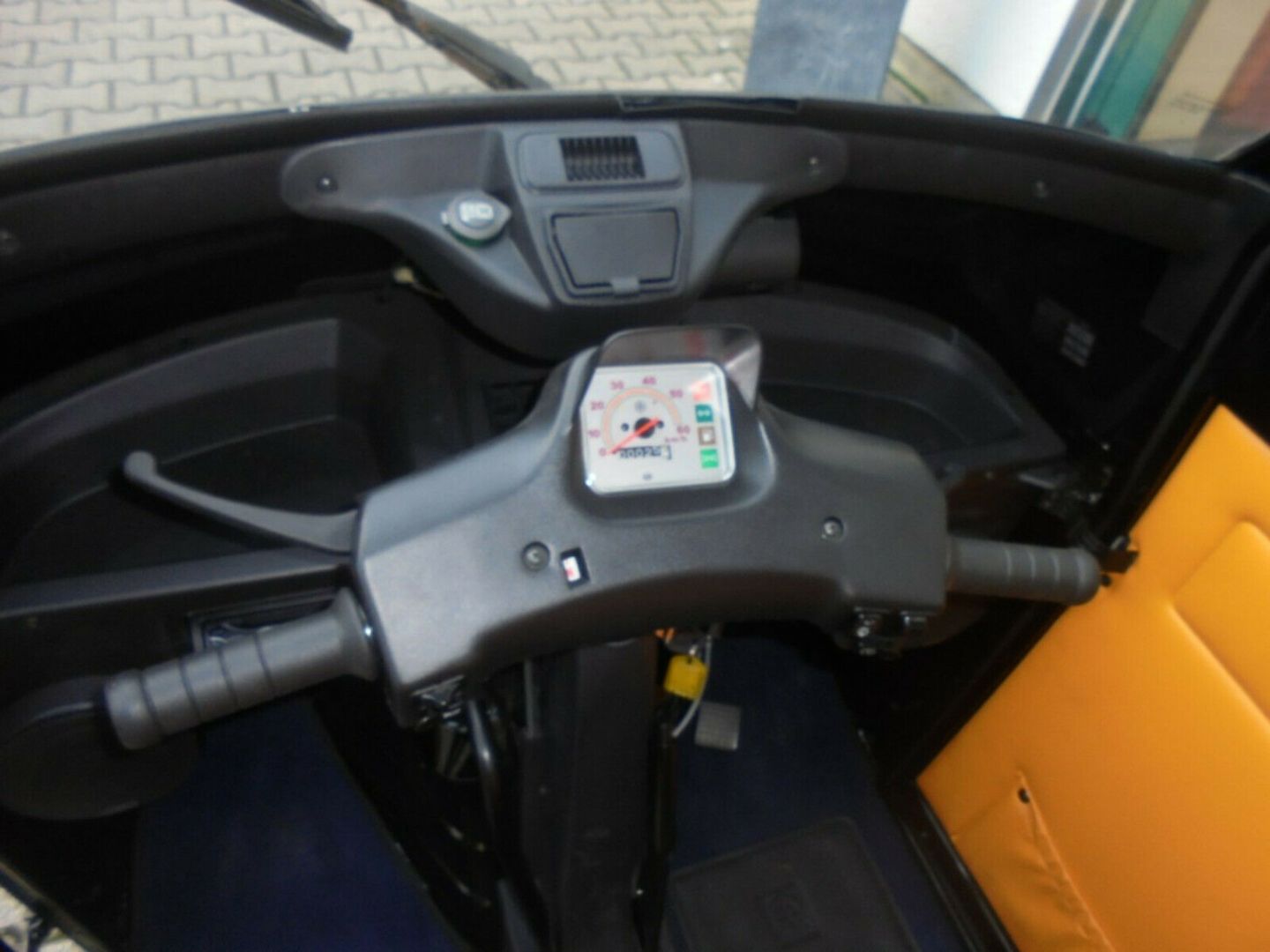 Fahrzeugabbildung Piaggio Ape 50 Cross Country Streit Edition ''Showcar''