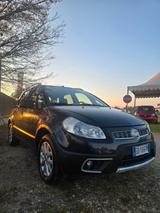 Fiat Sedici 2.0 MJT 16V DPF 4x4 Experience - schwarze Fiat Sedici