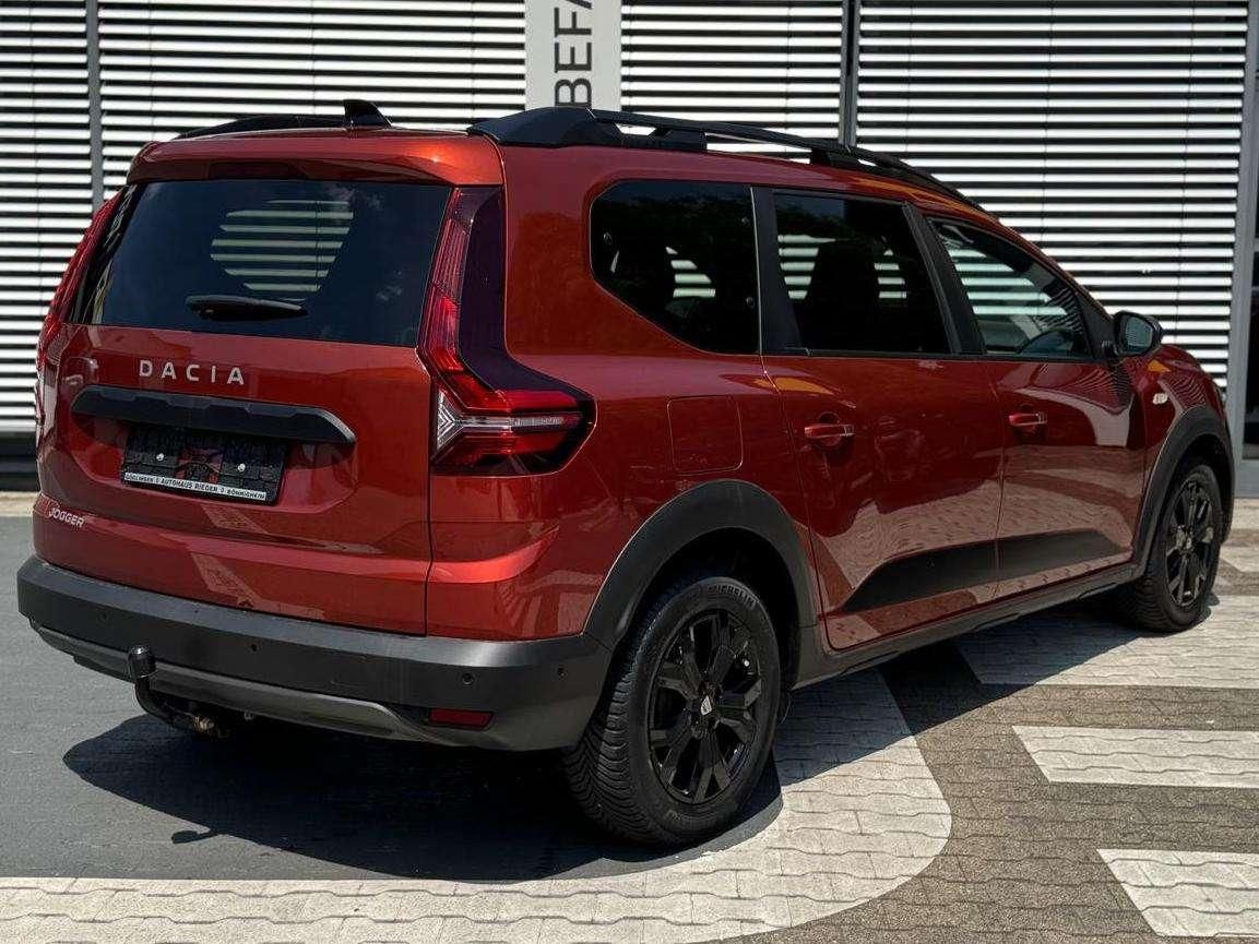 Fahrzeugabbildung Dacia Jogger Extreme+ TCe 110 7-Sitzer