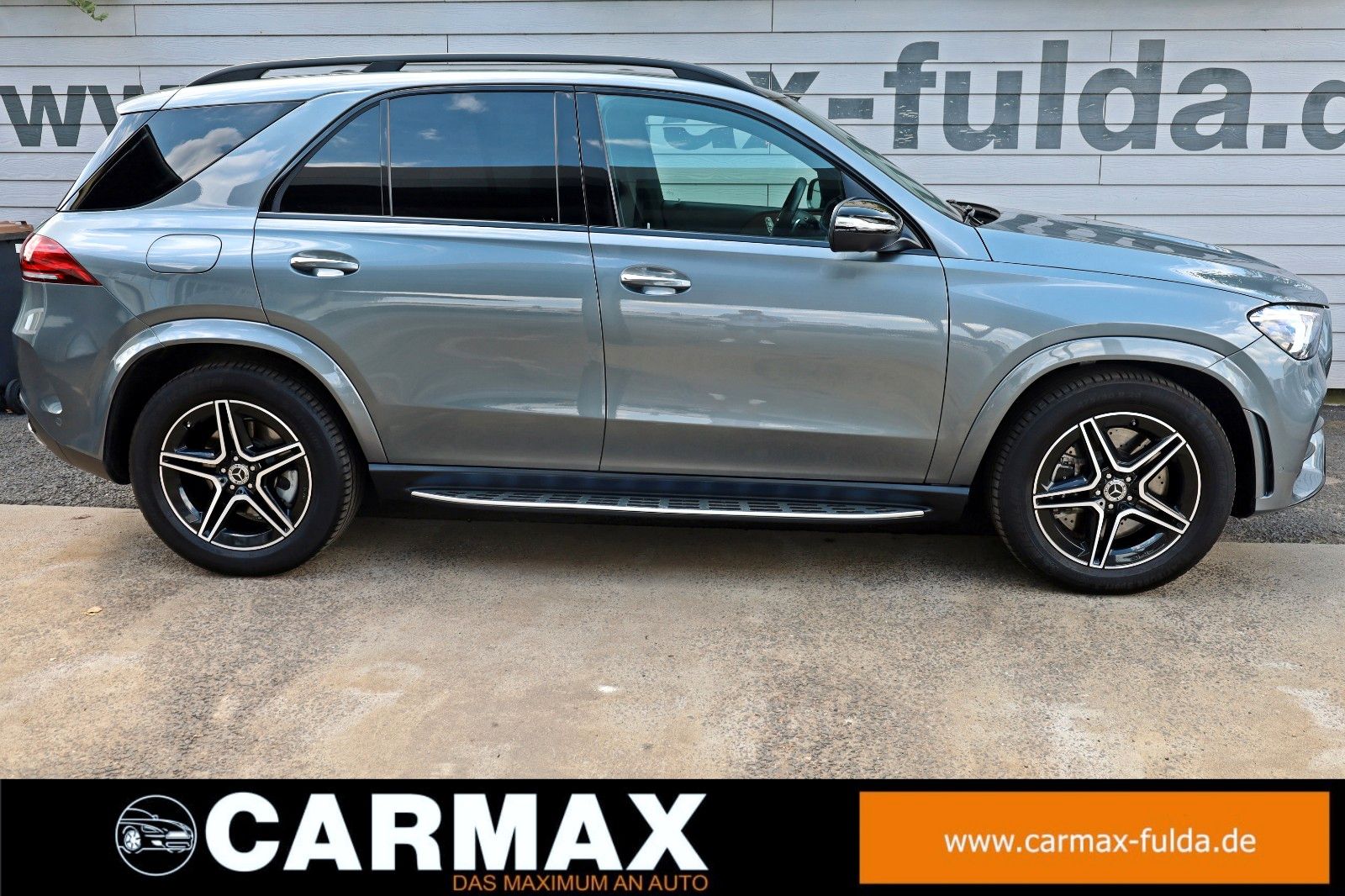 Fahrzeugabbildung Mercedes-Benz GLE 350e 4M AMG Leder,Navi,LED,PanDach,Night,360