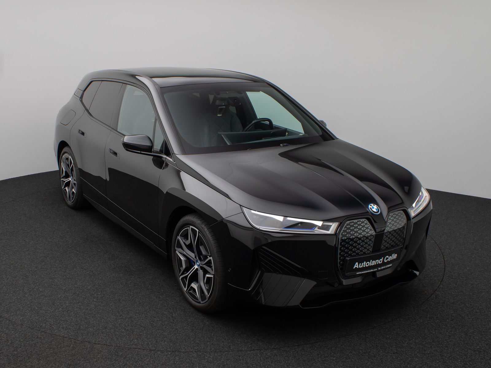 Fahrzeugabbildung BMW iX xD40 Sport Panorama Laser 360°ACC Komfort 22"