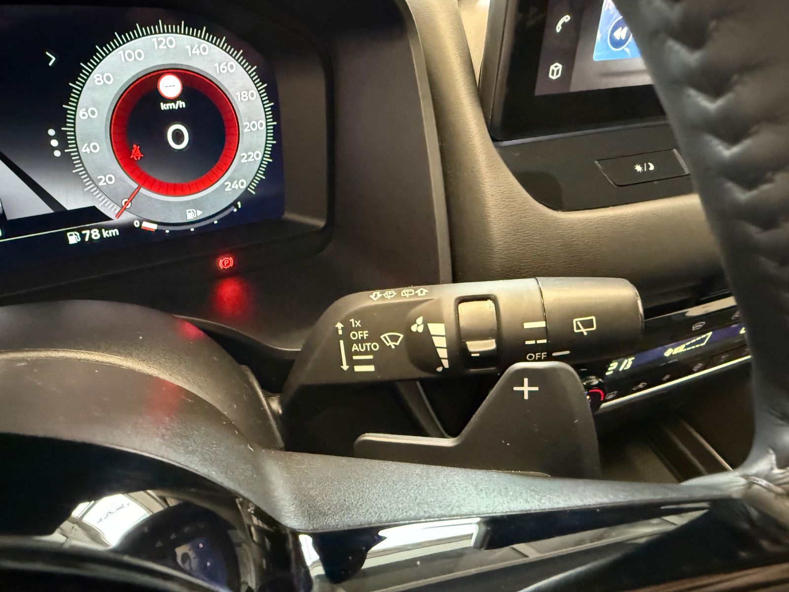 Fahrzeugabbildung Nissan Qashqai N-Connecta 360 ° Kamera Winter-Paket