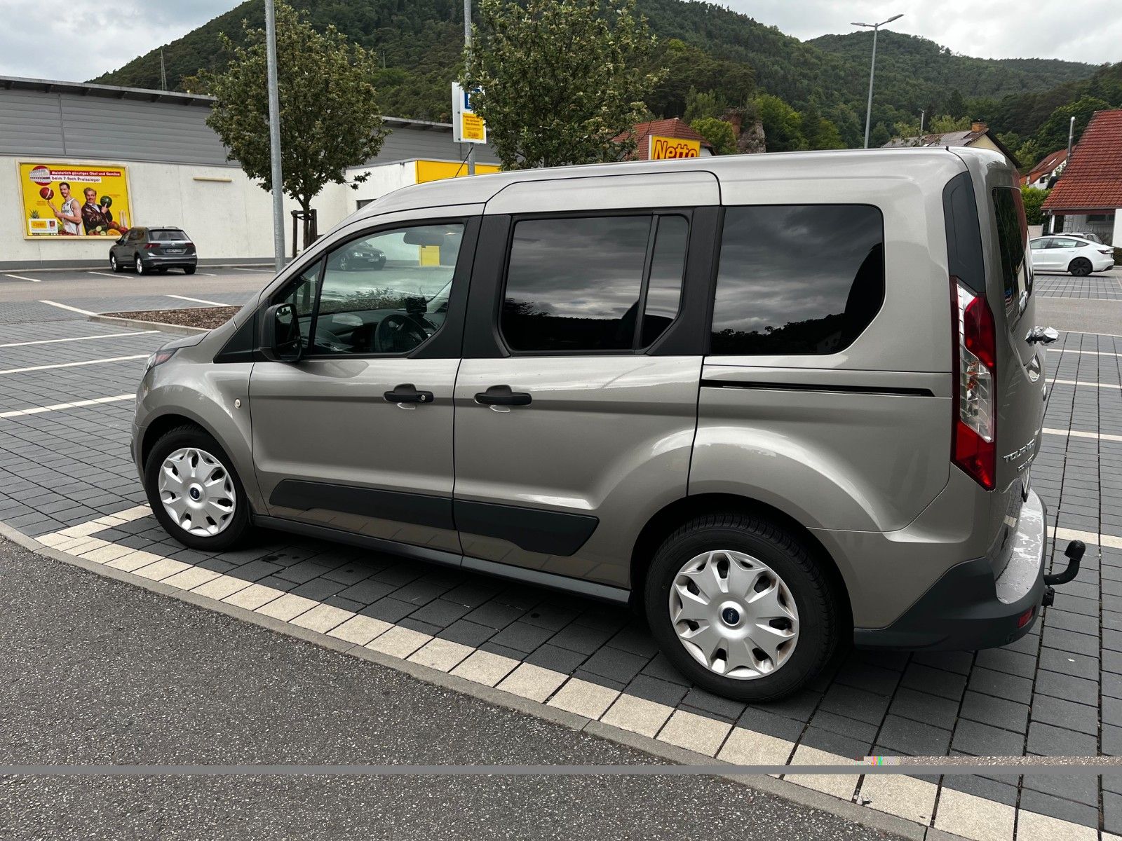 FORD Tourneo Connect