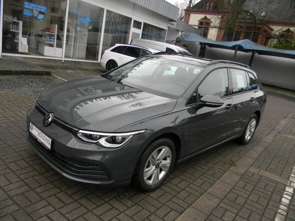 Volkswagen Golf VIII Variant Life  1,5 eTSI 7 GANG DSG AHK
