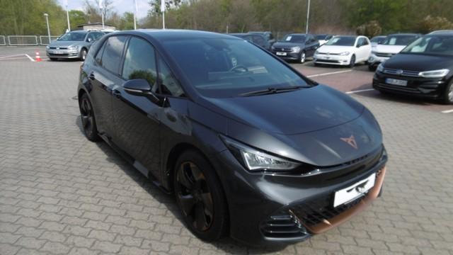 Cupra Born 170 kW / 58 kwh LED,Navi,19" Alu,Kamera