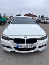 BMW 330d Touring M Sport Shadow Auto. M Sport Shadow - BMW 330 mit Diesel-Antrieb: Weiß, mit Navigationssystem, Kombi