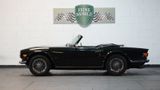 Triumph TR6 -klassisch mit Speichenrädern, Nardi Lenkrad - Triumph TR6 Oldtimer