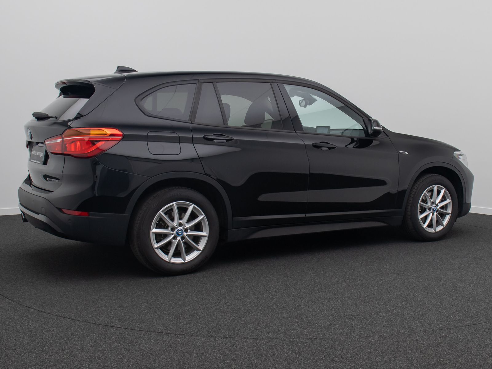 Fahrzeugabbildung BMW X1 xD25e Kamera HUD DAB Navi+ Stop&Go Komfort