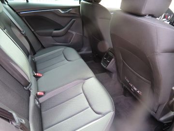 Fotografie 9 des Skoda Kamiq Tour 1.5 DSG NAVI AHK