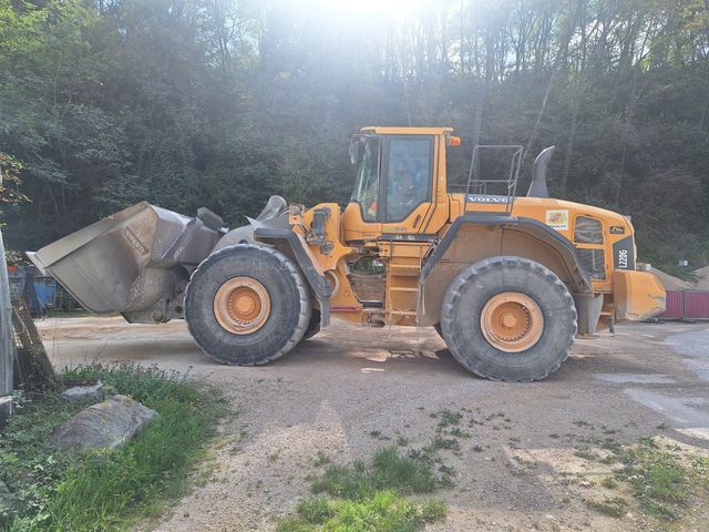 Volvo L 220 G