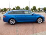 Skoda Superb 2.0 TDI COMBI  MIT GARANTIE 147kW  4x4 - Skoda: Allradantrieb, mit