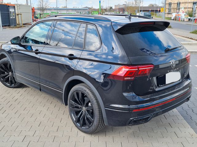 Volkswagen Tiguan 2.0 TDI R-Line Black Style IQ Light AHK