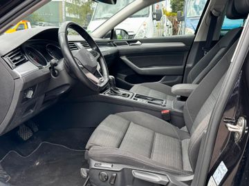 Volkswagen Passat Variant - 8