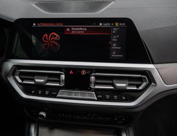 Fahrzeugabbildung BMW 430i Cabrio M Sport|KAMERA|SHADOWLINE|AMBIENTE