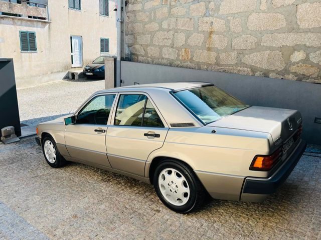 Mercedes-Benz 190 D 2.5 Turbo