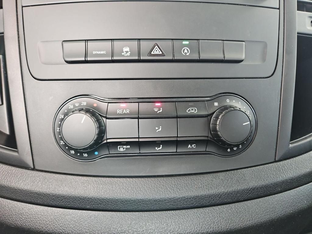 Fahrzeugabbildung Mercedes-Benz Vito 116 Tourer extralang 9 Sitze 2xKlima PTS RF
