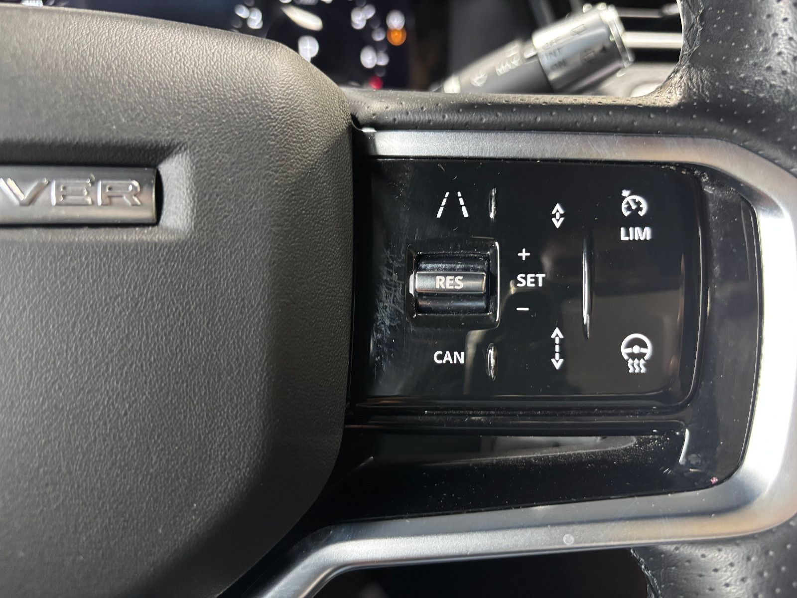 Fahrzeugabbildung Land Rover Range Rover Velar R-Dynamic SE/PANO/MEMORY/APPLE