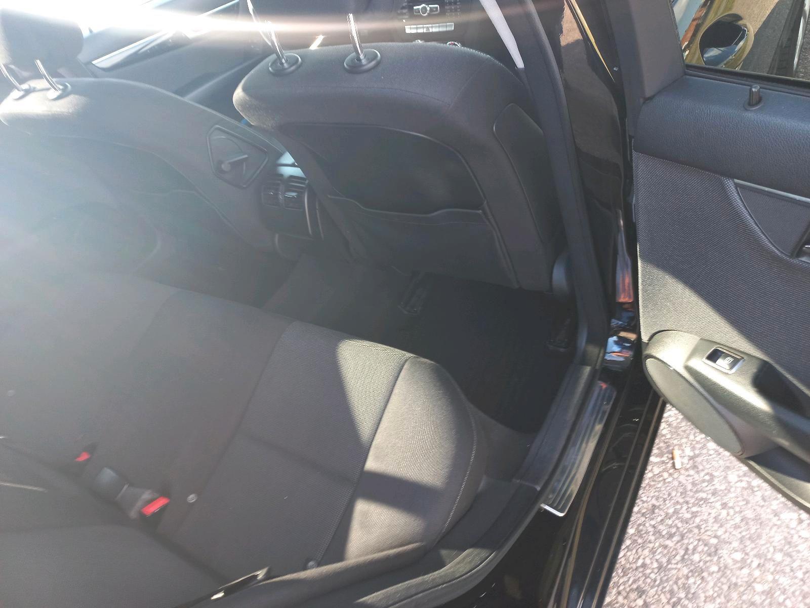 Mercedes-Benz C200 2012 — photo 6