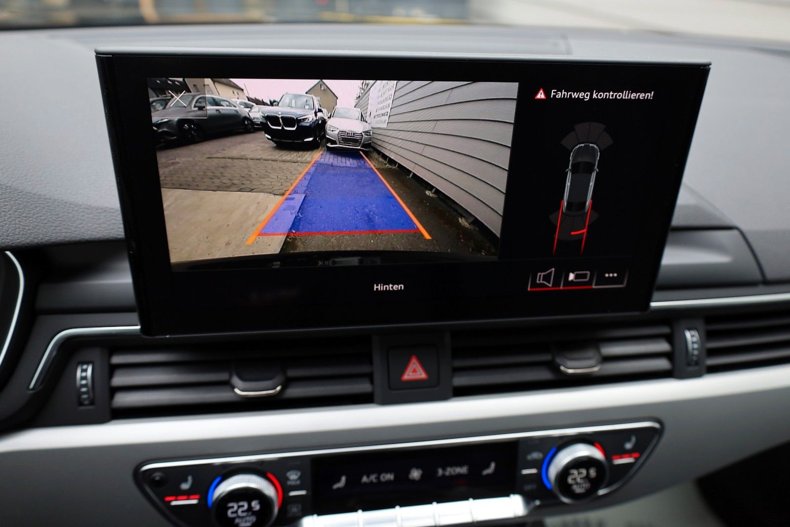 Fahrzeugabbildung Audi A5 SB 40 TFSI S line T.Leder,Navi,Matrix-LED,SH
