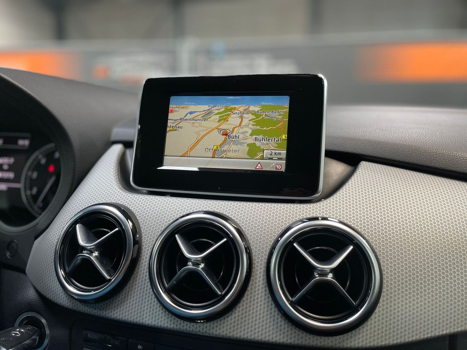 Fahrzeugabbildung Mercedes-Benz B 180 Sport #Bi-Xen#Tempomat#PDC#Klima#Navi
