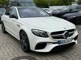 Mercedes-Benz E 63 AMG S 4Matic / Head Up-Pano-Burmester - Mercedes-Benz E-Klasse: Allradantrieb