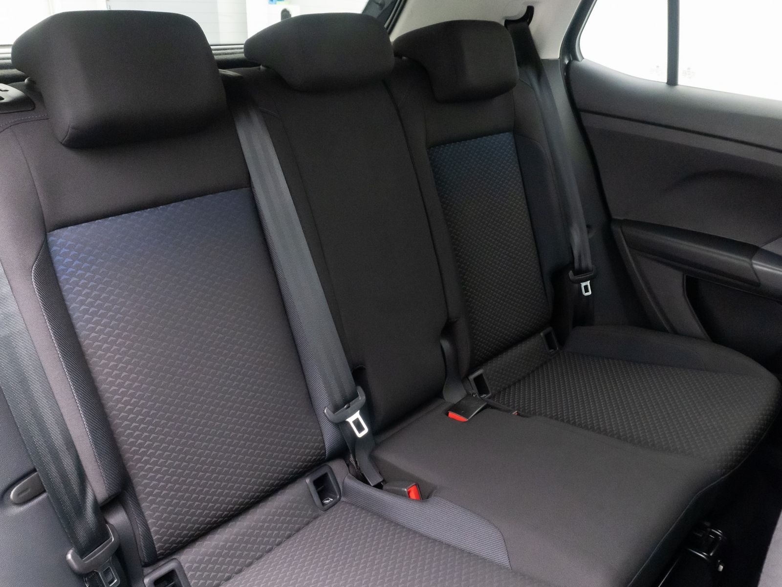 Fahrzeugabbildung Volkswagen T-Cross United ACC FahrAssist DAB Navi ParkAssis