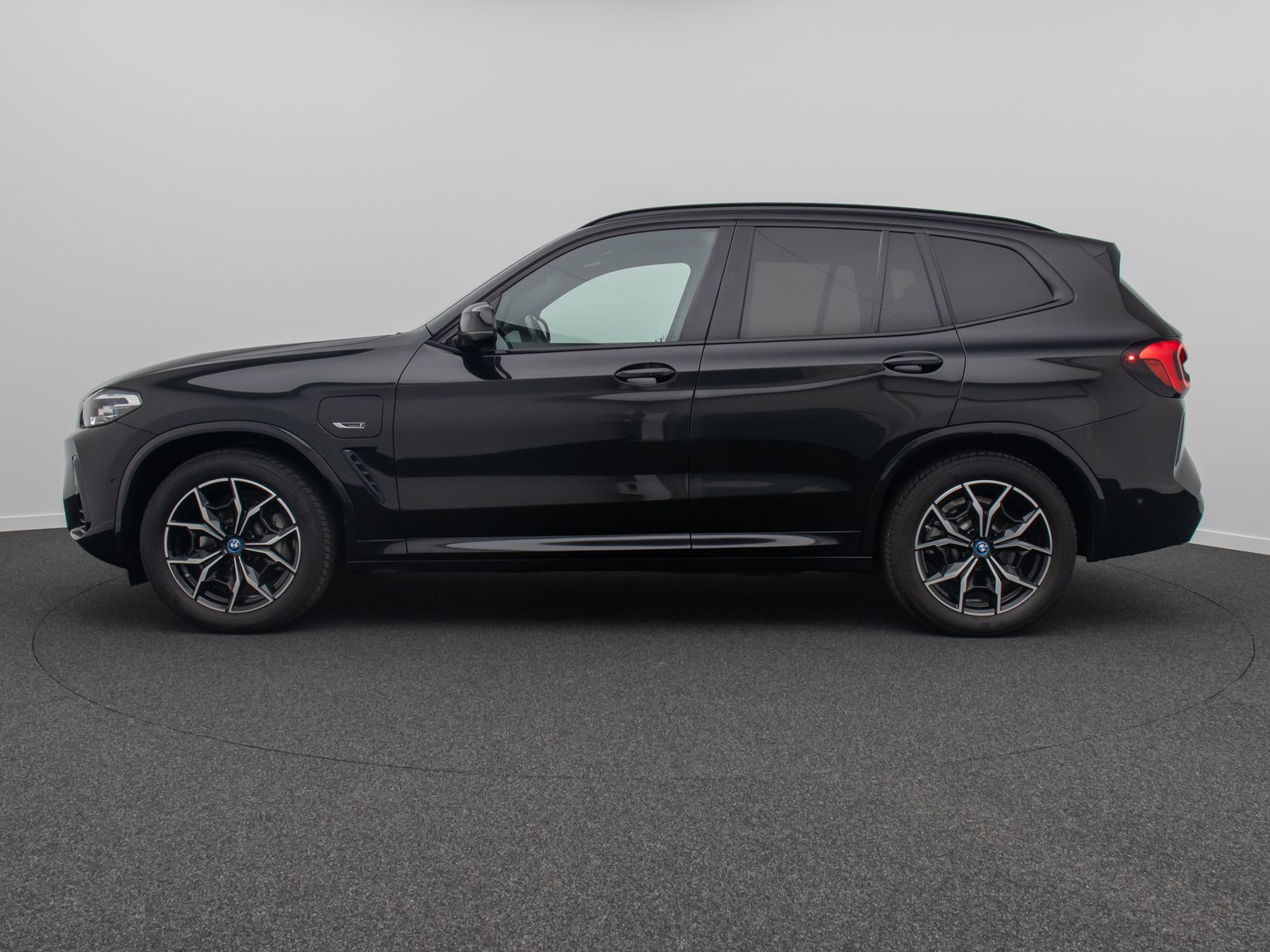 Fahrzeugabbildung BMW X3 xD30e M Sport DAB Kamera HiFi LED DriveAs 19"