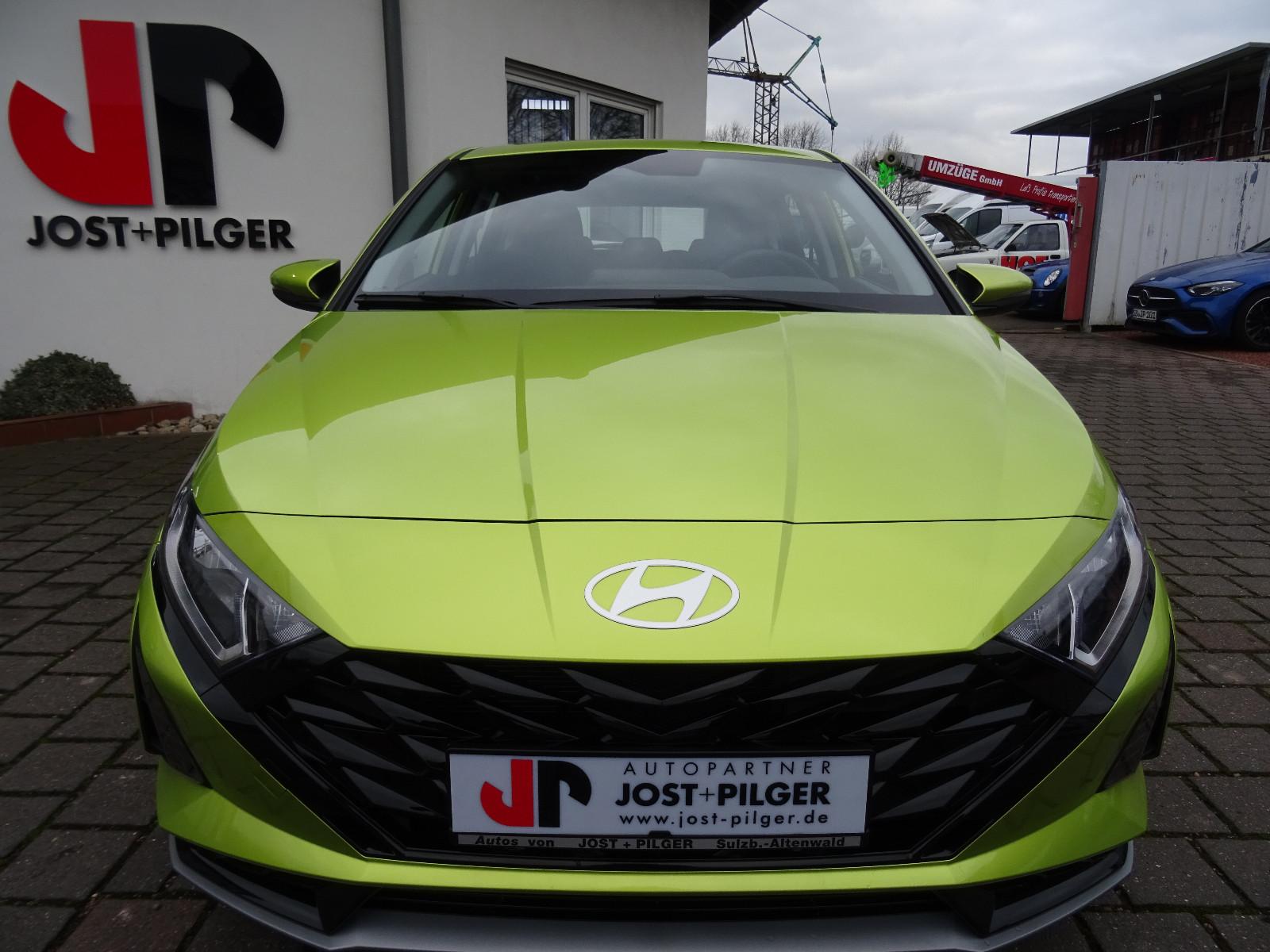 Hyundai i20 Wave RFK Navi Alu PDC Carplay