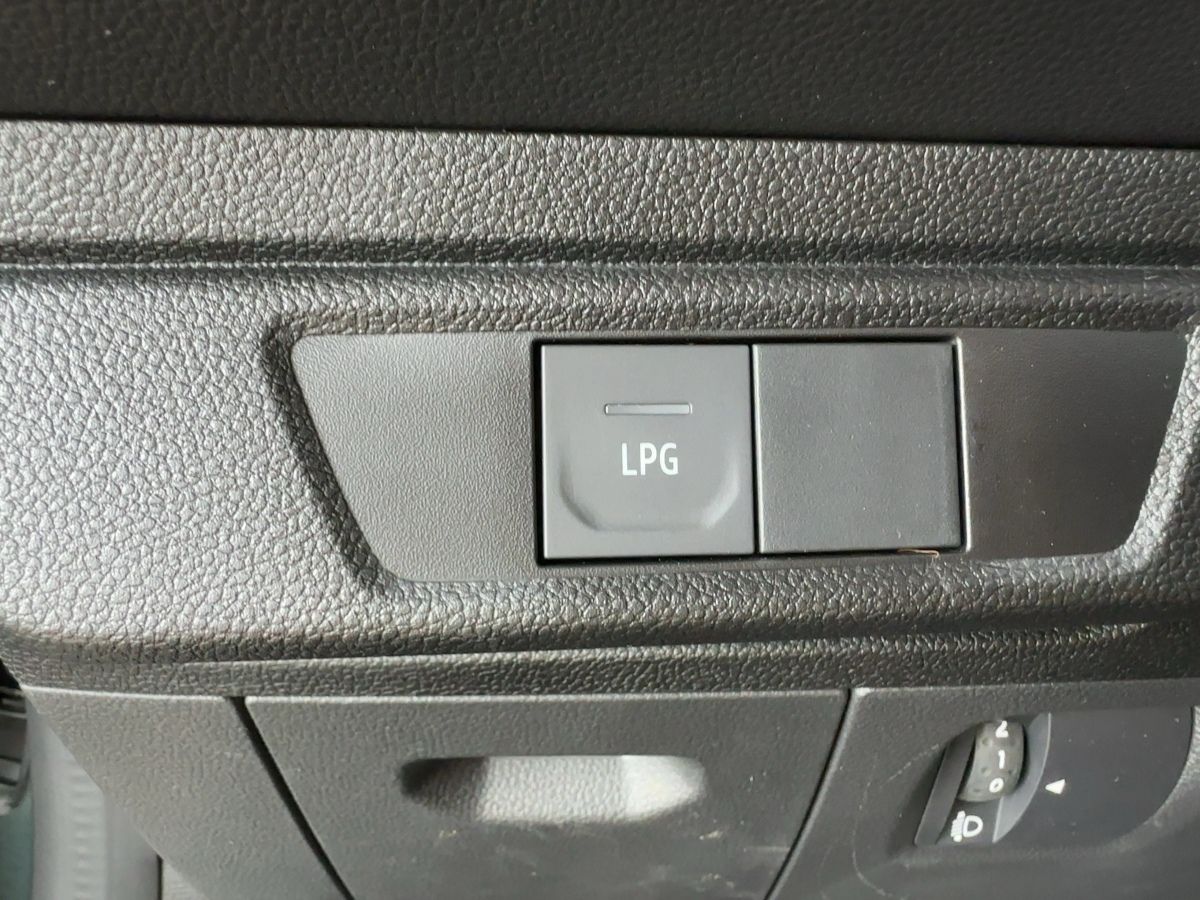 Fahrzeugabbildung Dacia Sandero Stepway Extreme+ TCe 110 ECO-G *SOFORT*