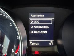 Fahrzeugabbildung Volkswagen Touran United Start-Stopp 7 Sitze Navi Sitzhe.
