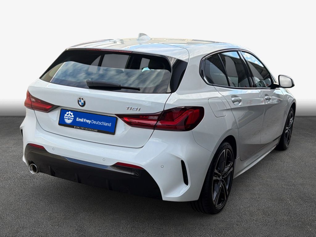 BMW 118i Aut. M-Paket LED Navi PDC Sitzheizung foto 2