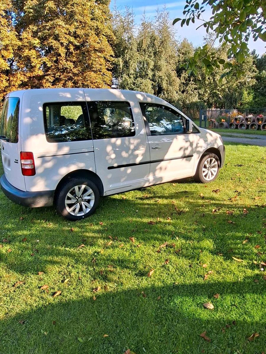 Volkswagen Caddy 2011 — engine 102 HP (75kW)