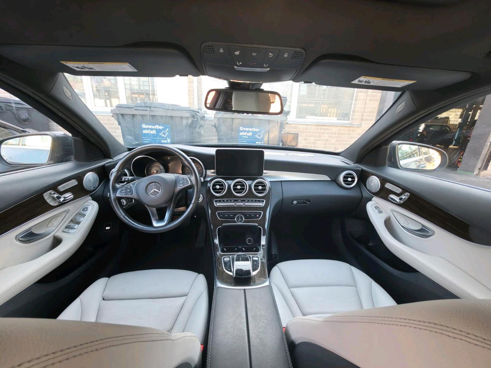 Mercedes-Benz C 300