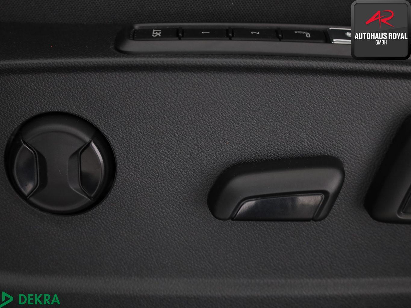 Volkswagen Golf VIII 2.0 TSI STYLE MASSAGE,ACC,MEMORY,1.HD, миниатюра 21