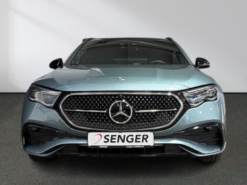Mercedes E 200 - 5