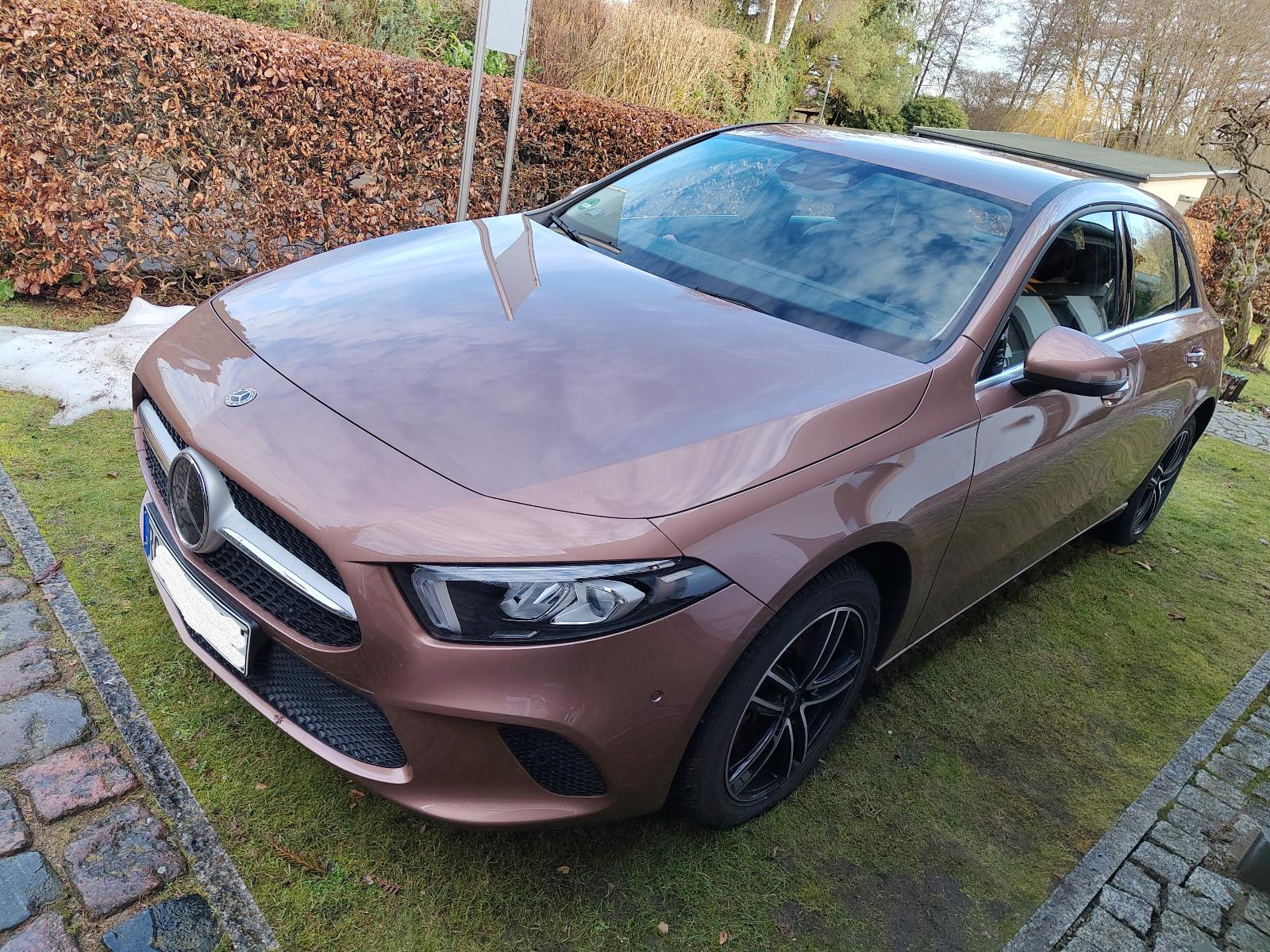 Mercedes-Benz A 250 e DCT Progressive