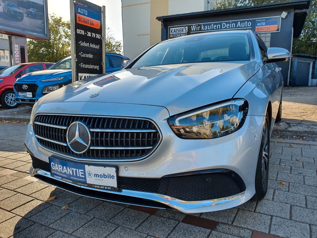 Image of Mercedes-Benz E 220