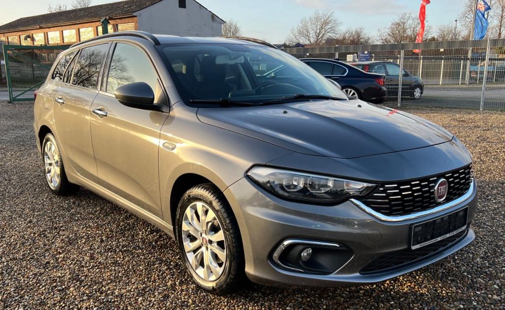 Fiat Tipo Lounge mit Navi,Kamera und 1 Jahr Garantie