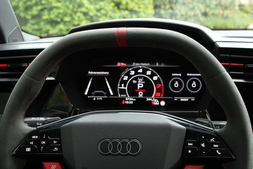 AUDI RS3 Sportback/RS DYNAMIK/ SONOS/ KOMFORT PRO AUDI RS3 Sportback/RS DYNAMIK/ SONOS/ KOMFORT PRO