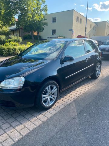 Volkswagen VW Golf 5 - 3 Türer - 1,4 Benziner zu verk...