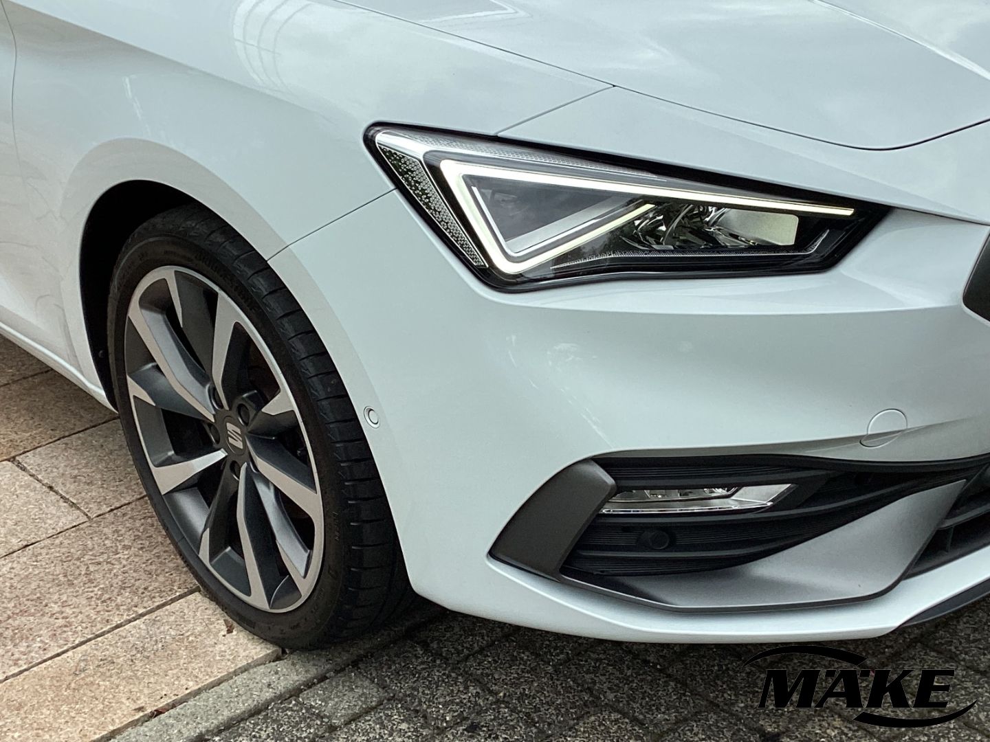Leon SP FR 1.5 TSI RFK 18'' NAV GRA LED PDC APP